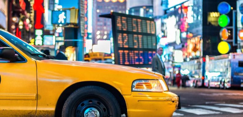 Cât costă o cursă taxi de la aeroport către centrul capitalelor
